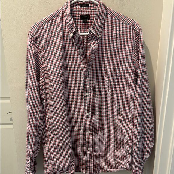 J. Crew Red and Blue Casual Seersucker Button Down Shirt size Medium - Picture 1 of 9